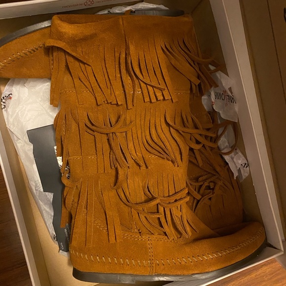 Shoes - Minnetonka boots